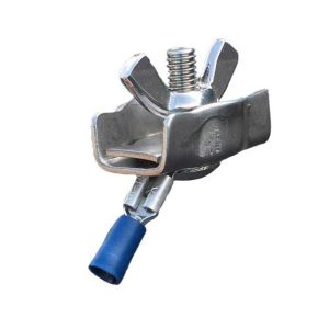 Clamp to connect electric fence power lead to a rope fence