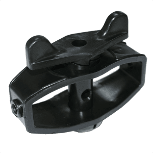 Plastic ratchet strainer for electric fencing twine