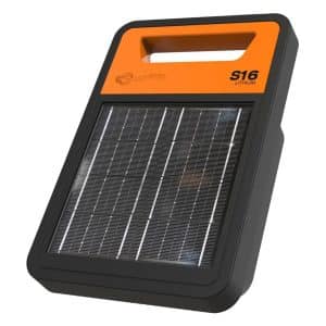 Gallagher s16li solar energiser for small electric fences in the UK